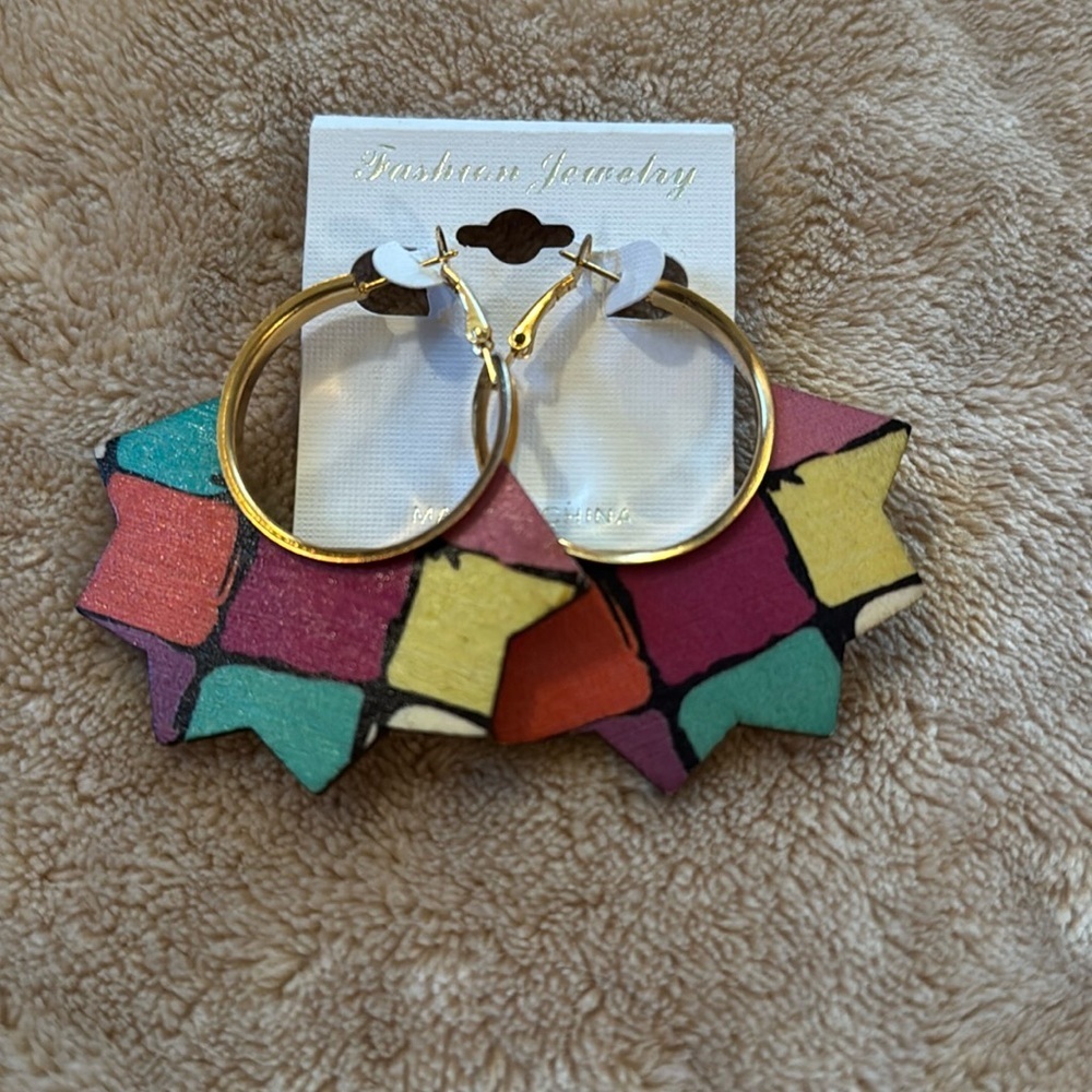 Brand new earrings fashion jewelry